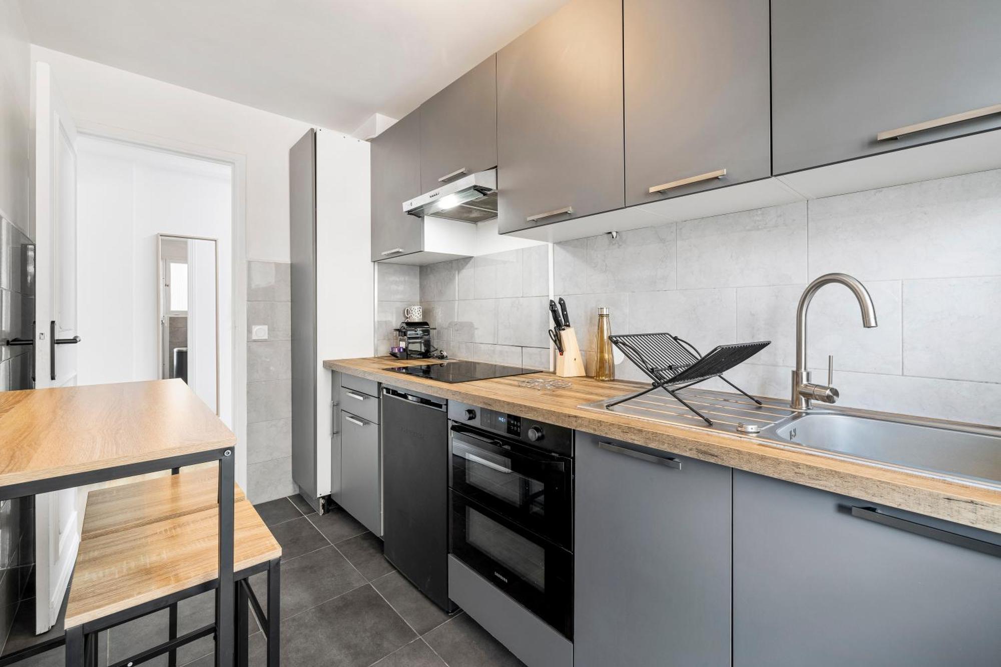 Nice Renting - Philibert - Elegant Spacious Quiet Near The Port Free Parking Eksteriør billede